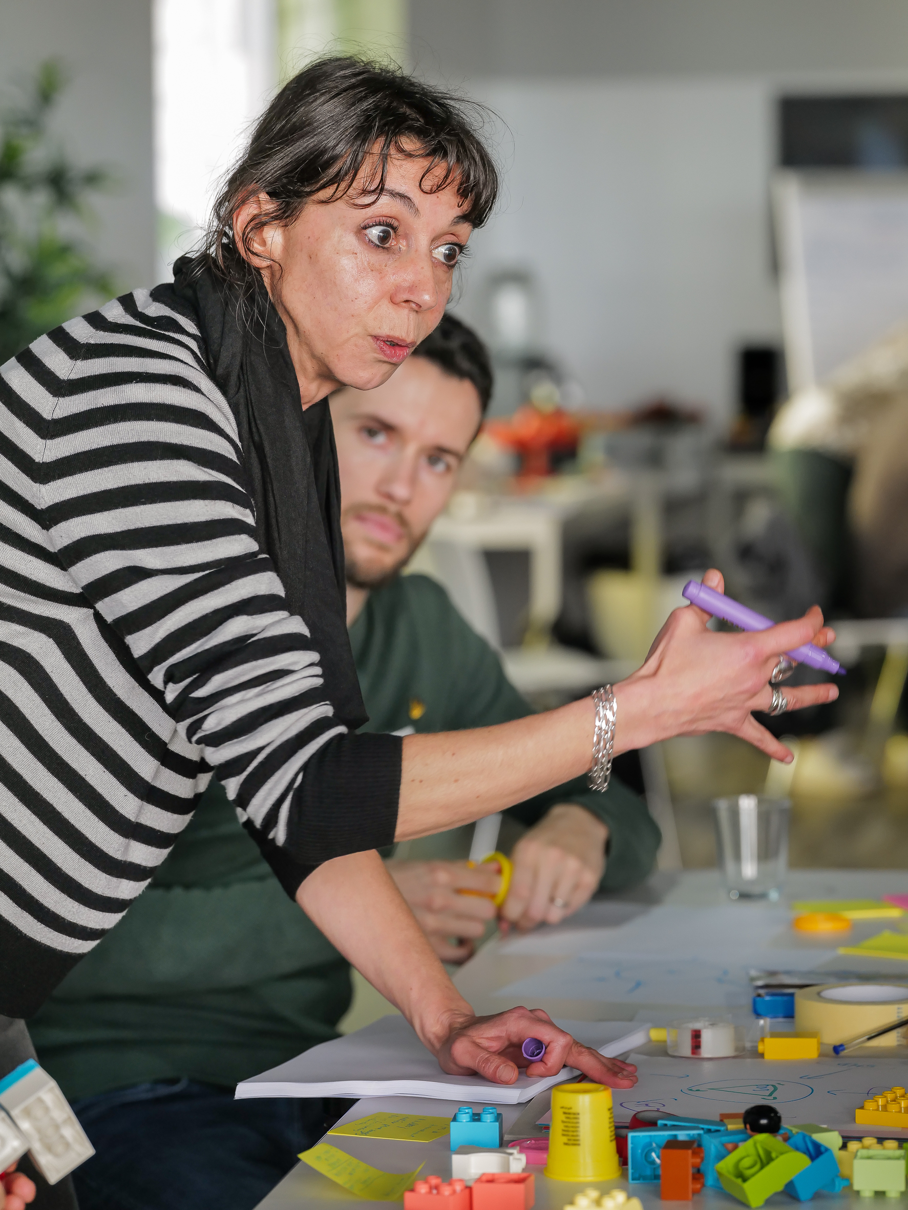 Carole Baudin spricht im Rahmen des Ideation Workshop des Innovation Booster Technology and Disability.