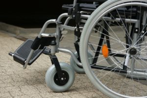 Photo de roues d'un fauteuil roulant